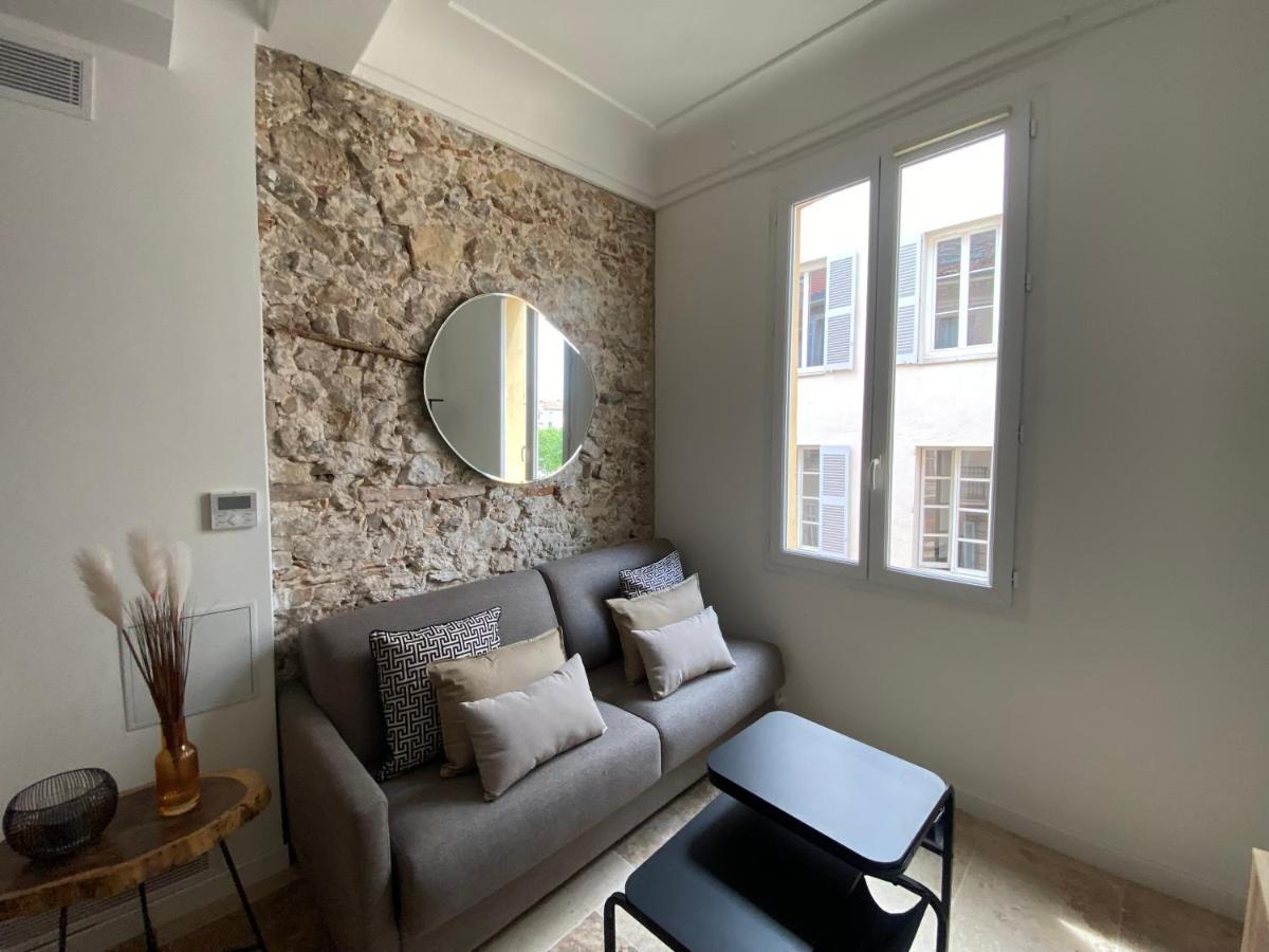 Au Coeur Du Viel Antibes - Cosy Appartement Luaran gambar