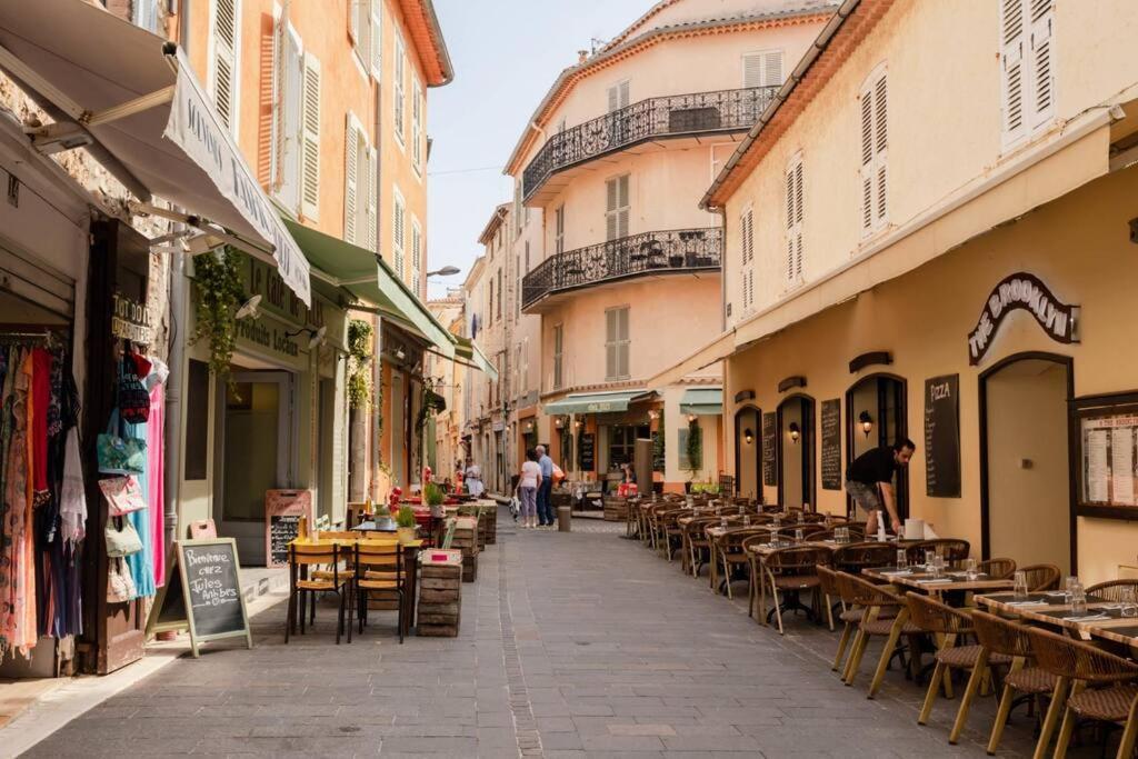 Au Coeur Du Viel Antibes - Cosy Appartement Luaran gambar