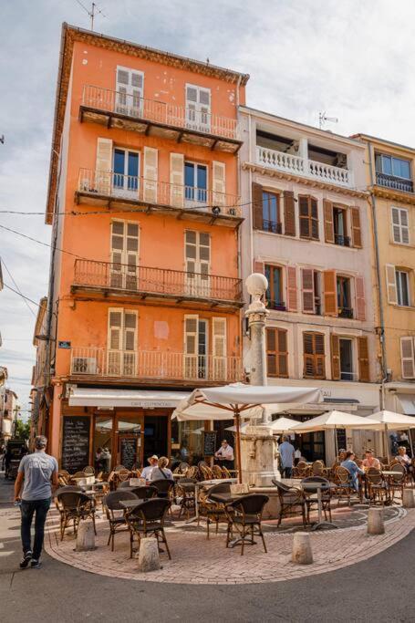 Au Coeur Du Viel Antibes - Cosy Appartement Luaran gambar